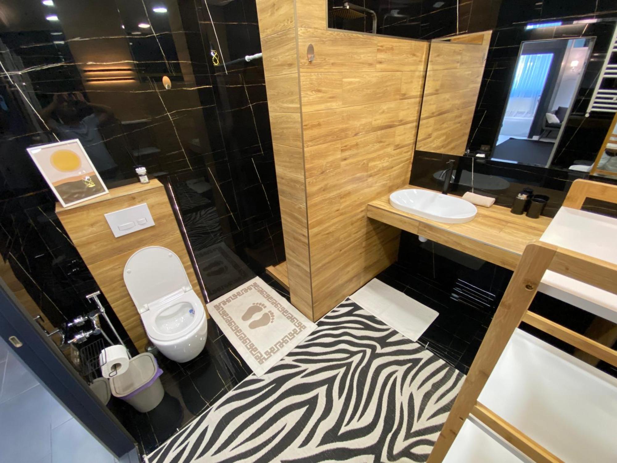 Rentnow Modern Business Apartment With 3 Bedrooms In Centre คีชีเนา ภายนอก รูปภาพ