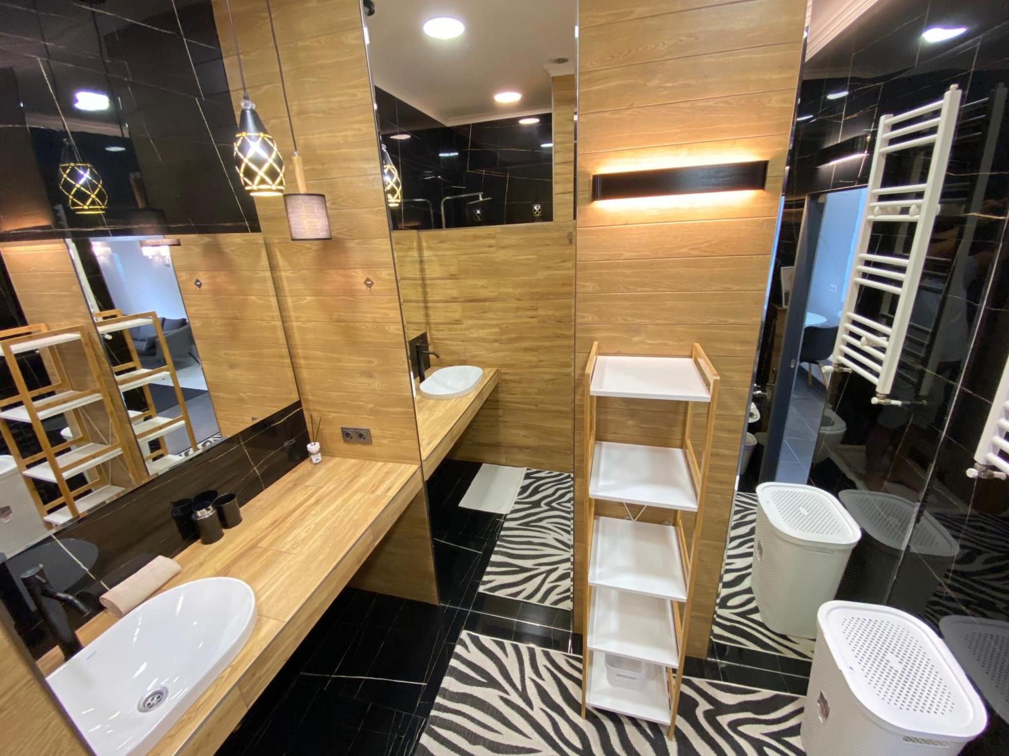 Rentnow Modern Business Apartment With 3 Bedrooms In Centre คีชีเนา ภายนอก รูปภาพ