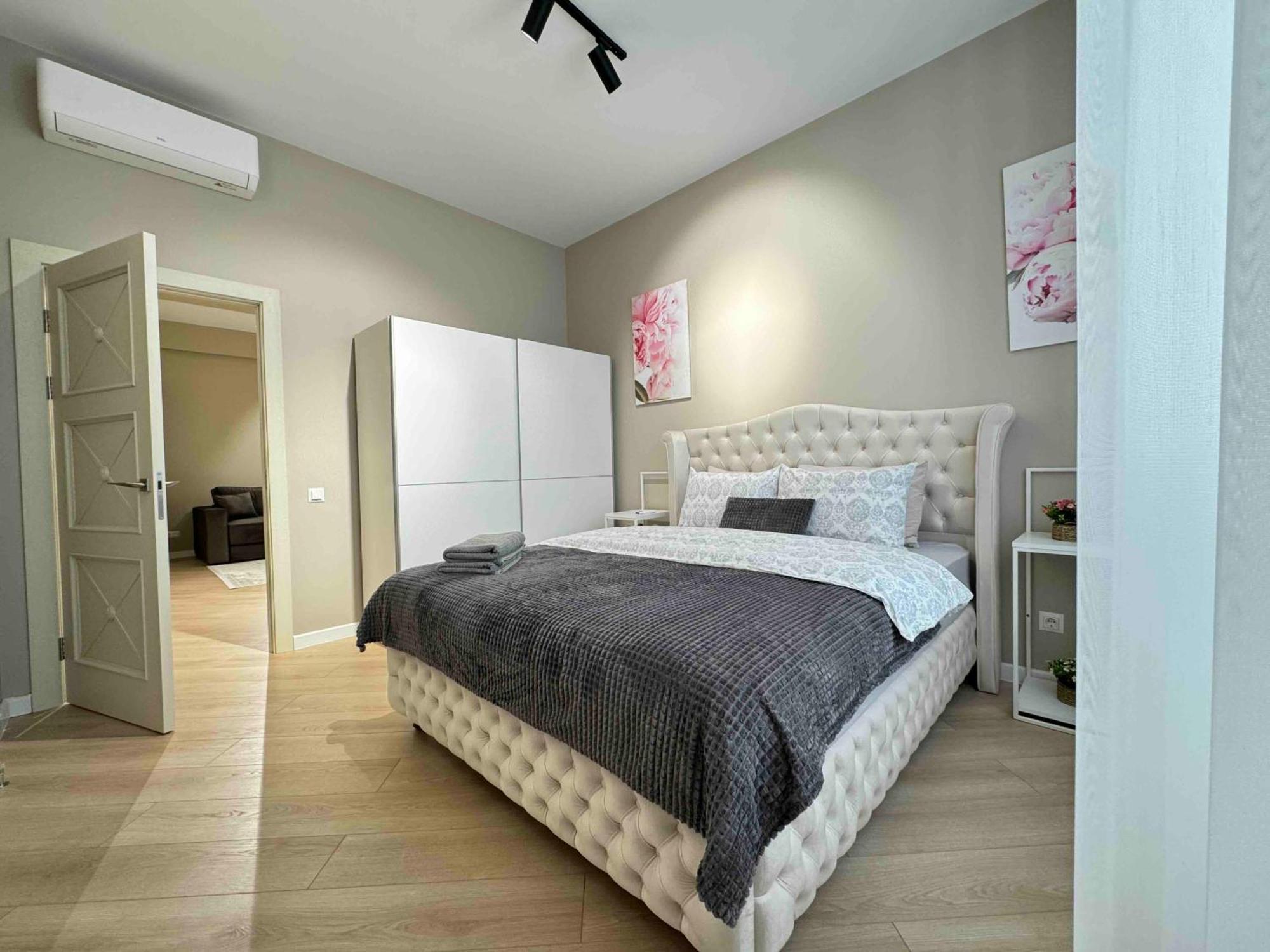 Rentnow Modern Business Apartment With 3 Bedrooms In Centre คีชีเนา ภายนอก รูปภาพ