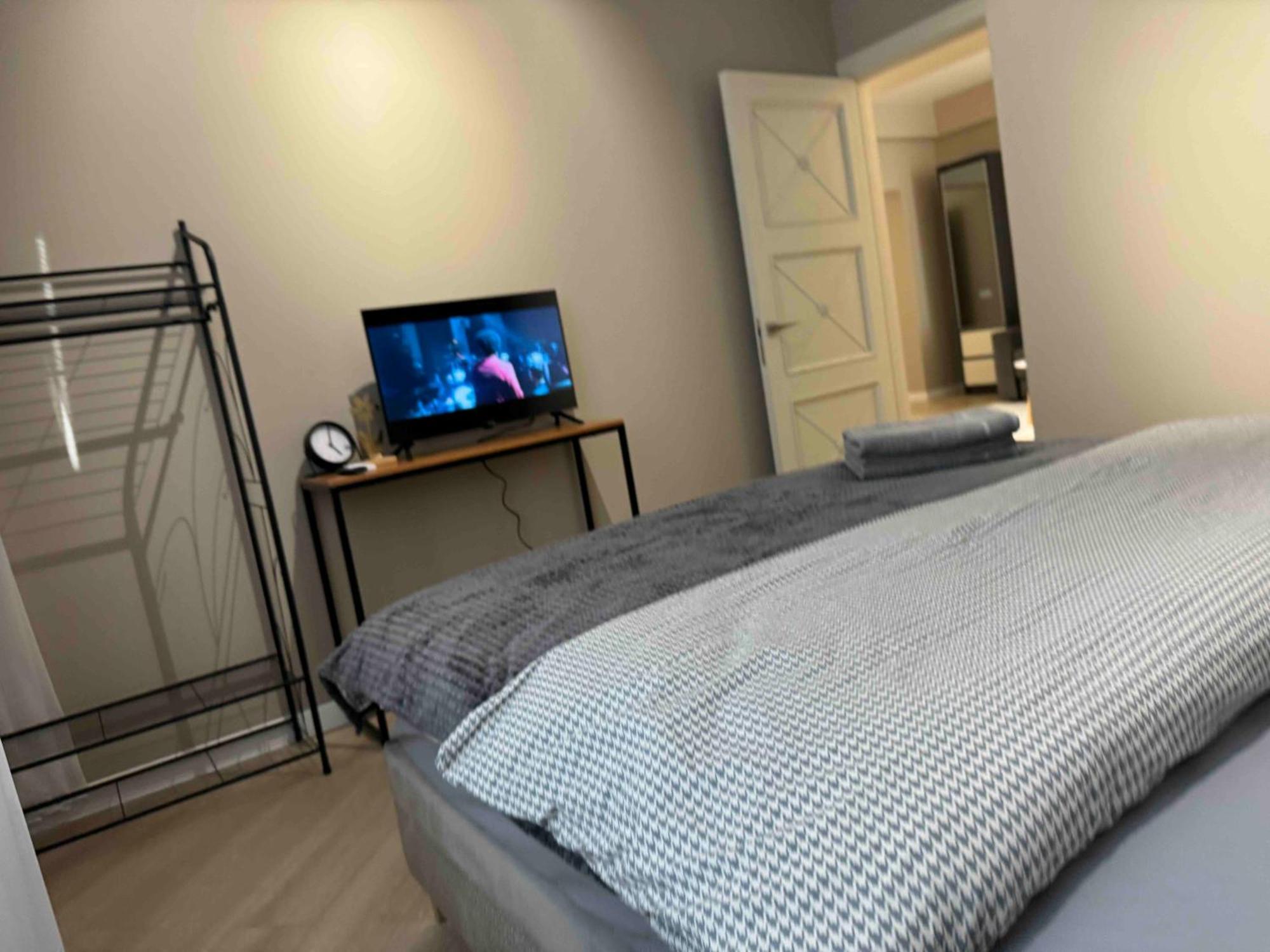 Rentnow Modern Business Apartment With 3 Bedrooms In Centre คีชีเนา ภายนอก รูปภาพ