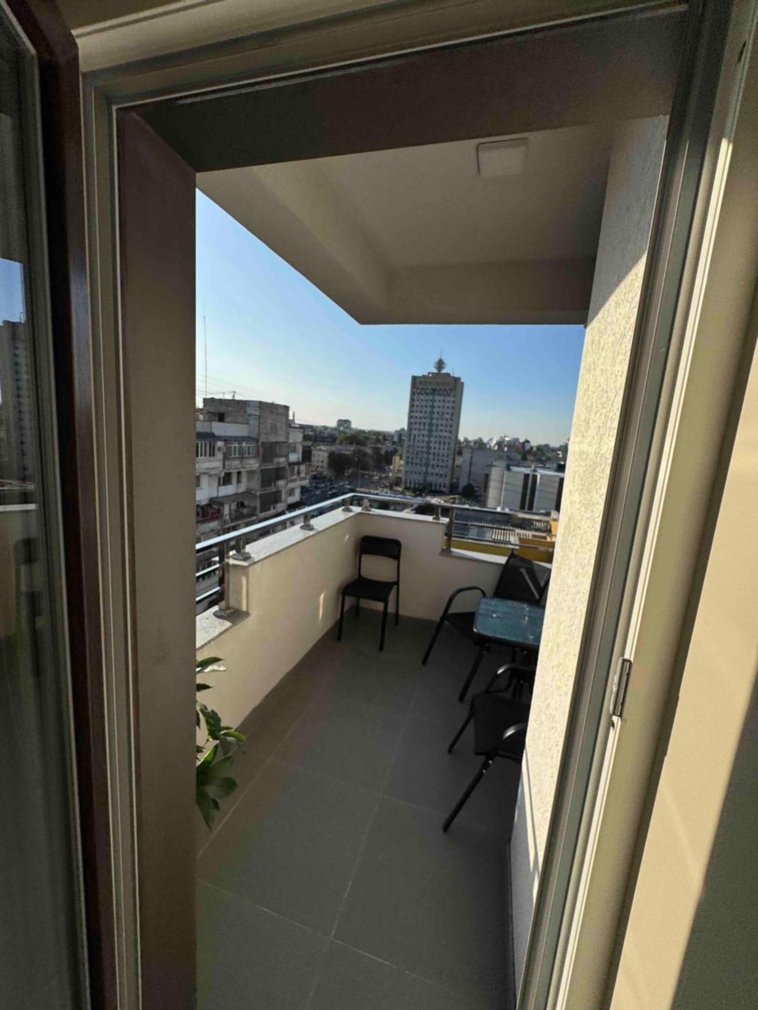 Rentnow Modern Business Apartment With 3 Bedrooms In Centre คีชีเนา ภายนอก รูปภาพ