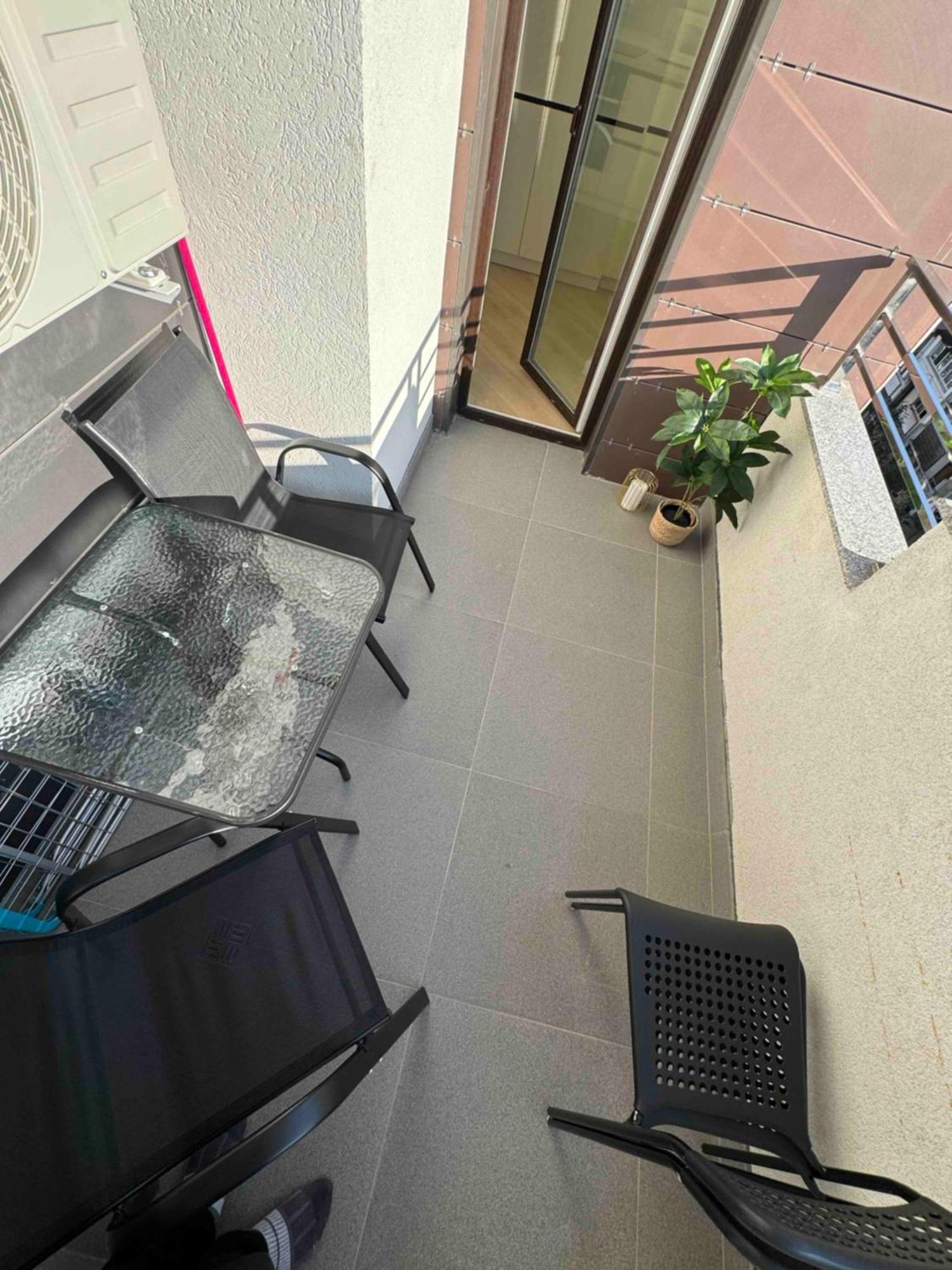 Rentnow Modern Business Apartment With 3 Bedrooms In Centre คีชีเนา ภายนอก รูปภาพ