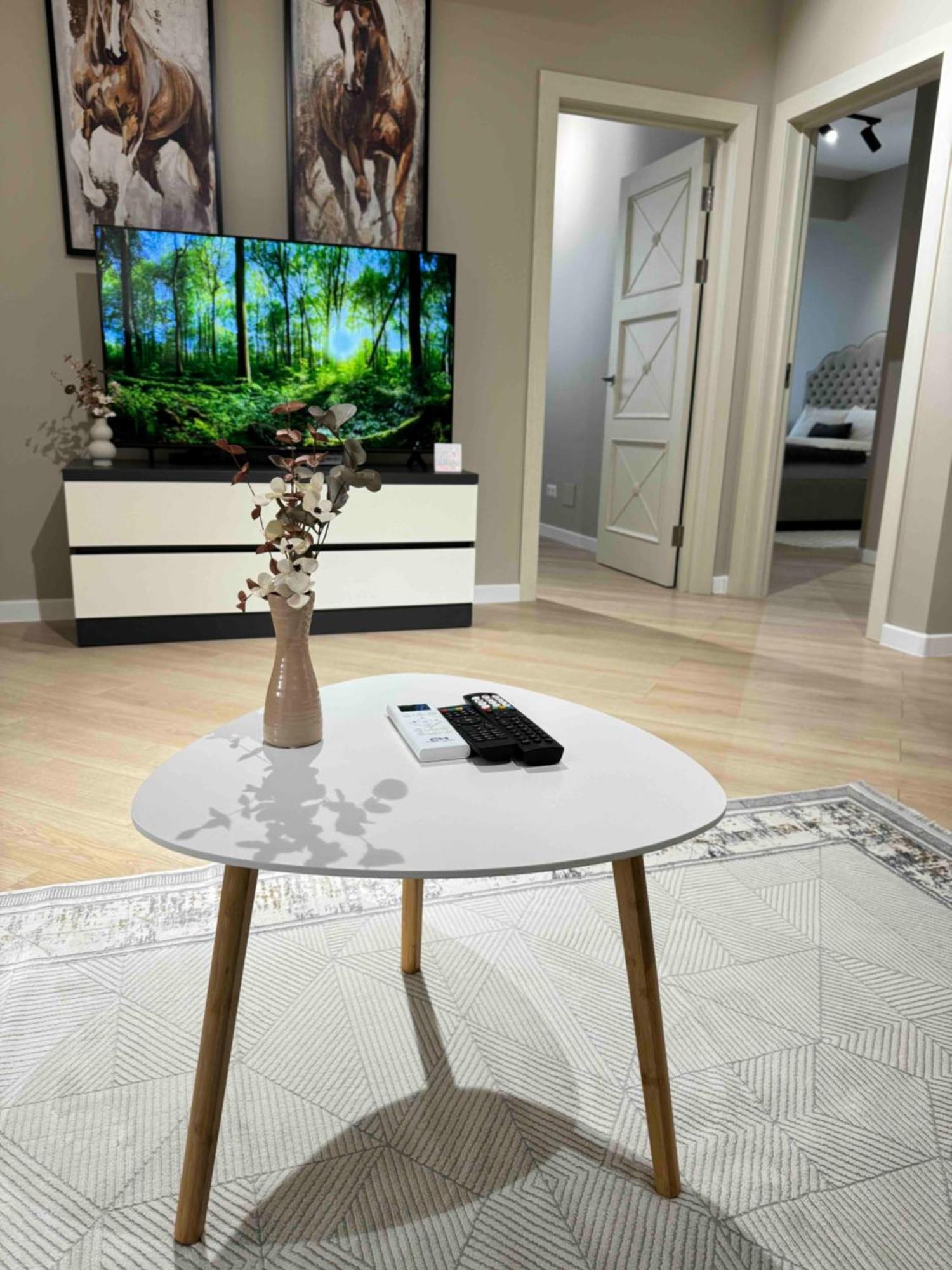 Rentnow Modern Business Apartment With 3 Bedrooms In Centre คีชีเนา ภายนอก รูปภาพ